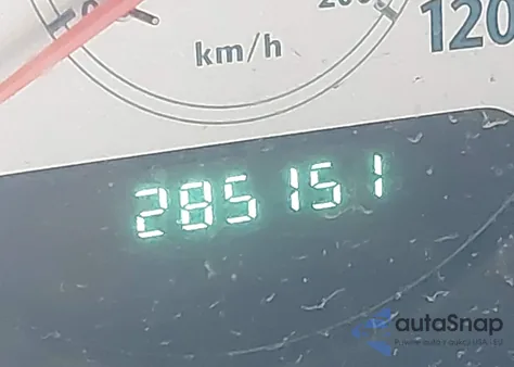 2005 Chrysler Town & Country Touring z USA, uszkodzony, nr VIN 2C8GP54L25R601479